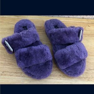 Plush Purple Fuzzy Slippers UGG FUZZ YEAH WOMEN’S Size 5